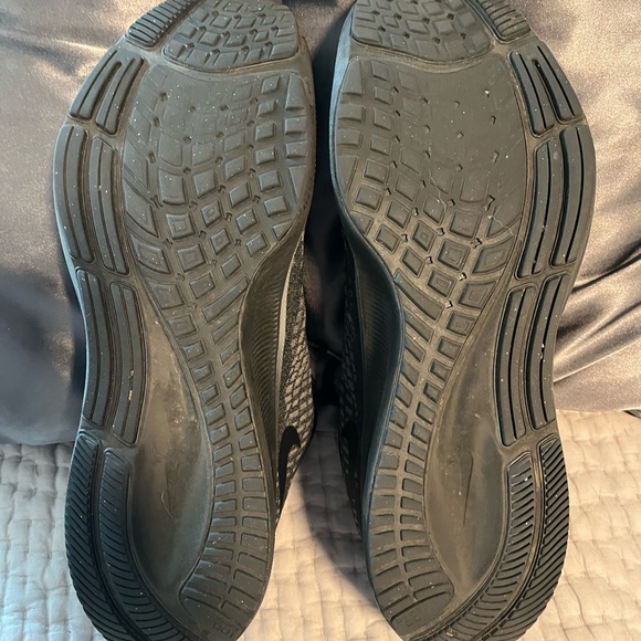 Nike Air Zoom Pegasus 37 Men’s Running Shoes Sz 10.5 W - Picture 5 of 5